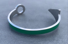 Load image into Gallery viewer, PhillyWatchGuy - Green GMT Hand Bracelet